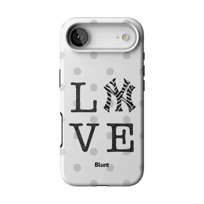 Dotted Newy iPhone Case gallery - Iphone_17_Air_1