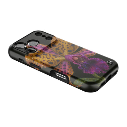 dusklight-statement-iphone-case-Iphone_18_Pro_2.jpg