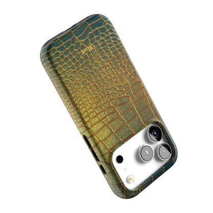 Emerald Fang iPhone Case gallery - Iphone_17_Pro_5