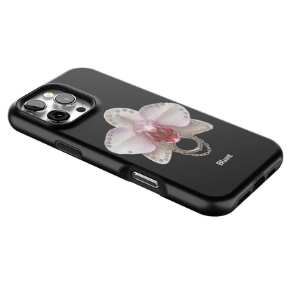 Ethereal Kiss iPhone Case gallery - Iphone_16_Pro_Max_2