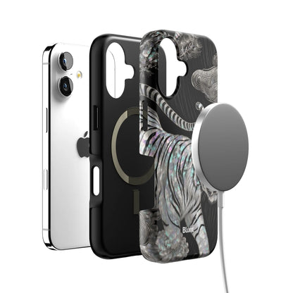 Wild-Holo-iphone-case-iPhone 17-3