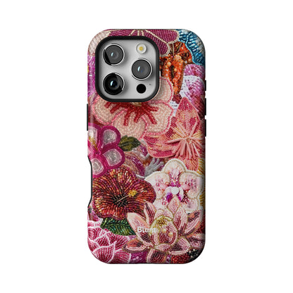 Garden Luxe iPhone Case gallery - Iphone_16_Pro_1