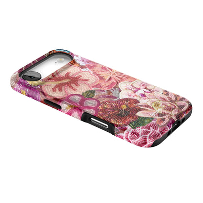 Garden Luxe iPhone Case gallery - Iphone_17_Air_2