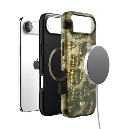 Hunter Cheetah iPhone Case gallery - Iphone_17_Air_4