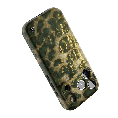 hunter-cheetah-statement-iphone-case-Iphone_18_Pro_5.jpg
