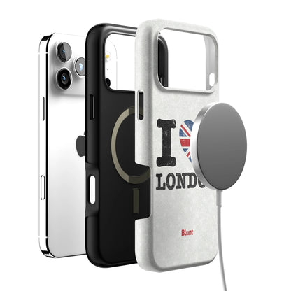 I Heart London iPhone Case gallery - Iphone_17_Pro_Max_4