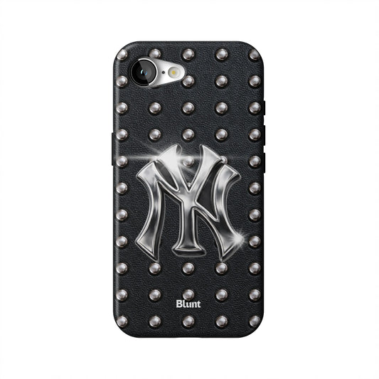 Studded-Newyorker-iphone-case-iPhone 17 E-1