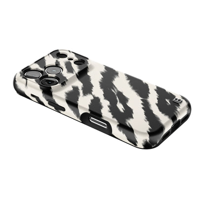 ink-spill-statement-iphone-case-Iphone_18_Pro_2.jpg