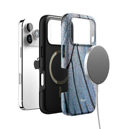 Iridescent Haze iPhone Case gallery - Iphone_17_Pro_4