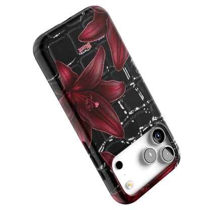 Luxe Blossom iPhone Case gallery - Iphone_17_Pro_Max_5