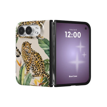 lynari-iphone-case iPhone 18 Duo case, view 3