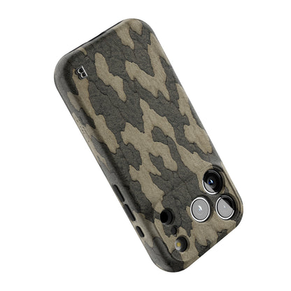 men-desert-statement-iphone-case-Iphone_18_Pro_5.jpg