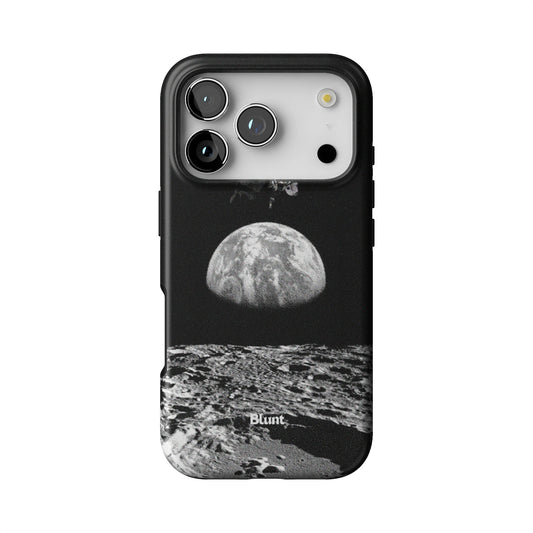 Moondrift iPhone Case gallery - Iphone_17_Pro_1