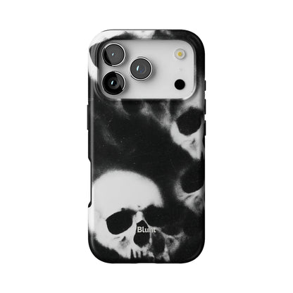Smoke Skull iPhone Case gallery - Iphone_17_Pro_1