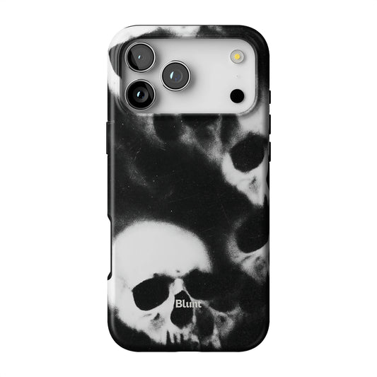 Smoke Skull iPhone Case gallery - Iphone_17_Pro_Max_1