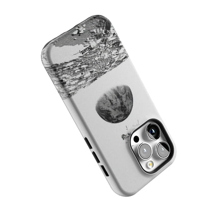 Static Moon iPhone Case gallery - Iphone_14_Pro_5