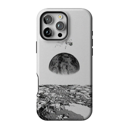 Static Moon iPhone Case gallery - Iphone_16_Pro_Max_1