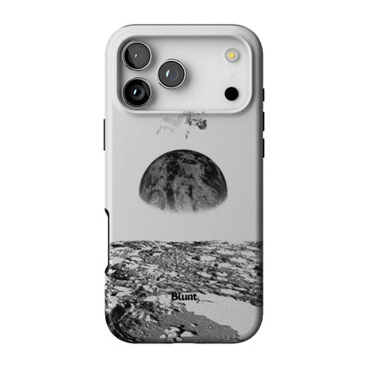 Static Moon iPhone Case gallery - Iphone_17_Pro_Max_1