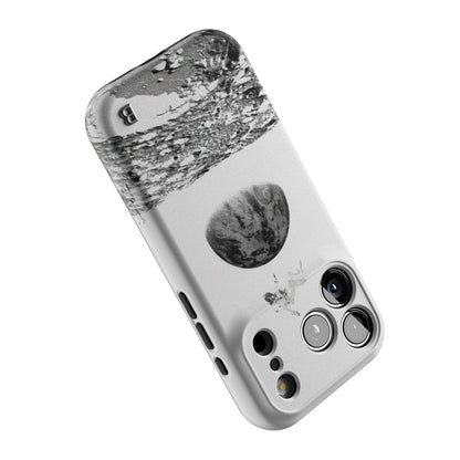 men-static-moon-statement-iphone-case-Iphone_18_Pro_5.jpg