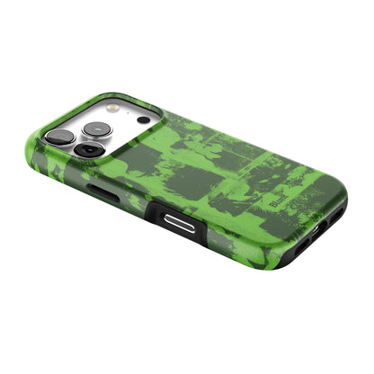 Urban Moss iPhone Case gallery - Iphone_17_Pro_2