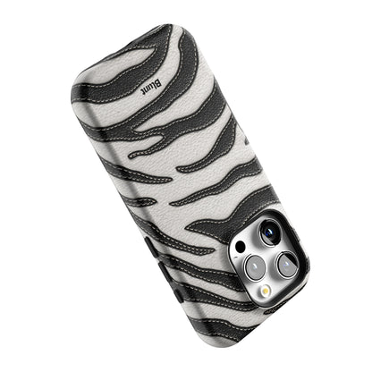 Mono Zarco iPhone Case gallery - Iphone_16_Pro_5