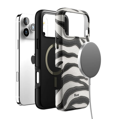 Mono Zarco iPhone Case gallery - Iphone_17_Pro_Max_4