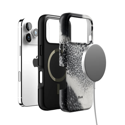 Moon Mirage iPhone Case gallery - Iphone_17_Pro_4