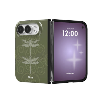 moss-wing-iphone-case iPhone 18 Duo case, view 3