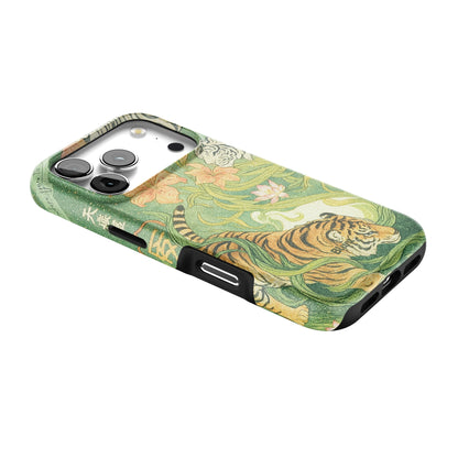 Nahla iPhone Case gallery - Iphone_17_Pro_2