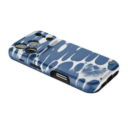 navy-noir-abstract-statement-iphone-case-Iphone_18_Pro_2.jpg