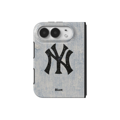 new-yorker-iphone-case iPhone 18 Duo case, view 2