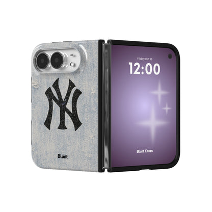 new-yorker-iphone-case iPhone 18 Duo case, view 3