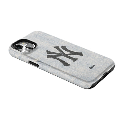 New Yorker iPhone Case gallery - Iphone_13_Iphone_2