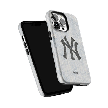 New Yorker iPhone Case gallery - Iphone_13_Pro_6