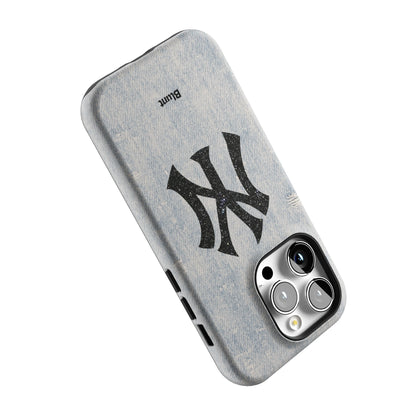 New Yorker iPhone Case gallery - Iphone_14_Pro_5
