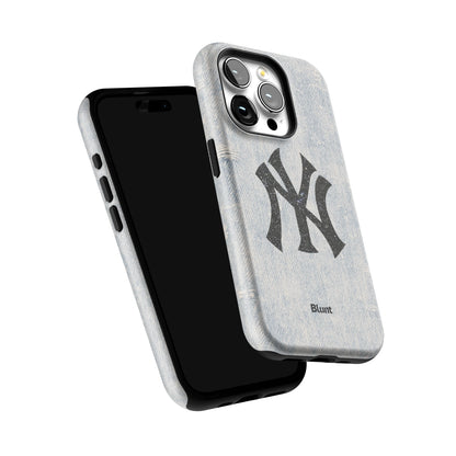 New Yorker iPhone Case gallery - Iphone_15_Pro_6