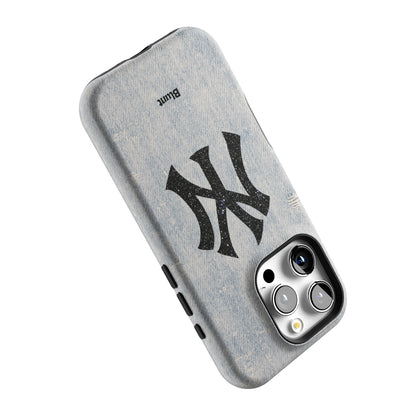 New Yorker iPhone Case gallery - Iphone_16_Pro_5