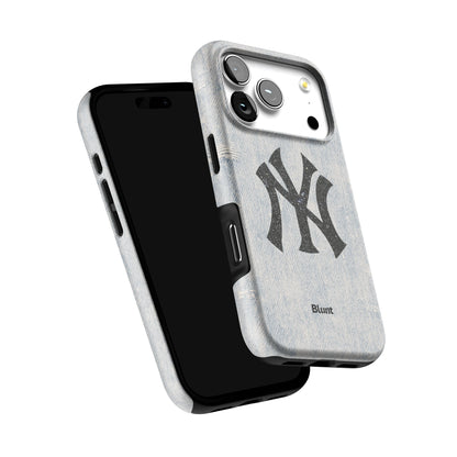 New Yorker iPhone Case gallery - Iphone_17_Pro_6