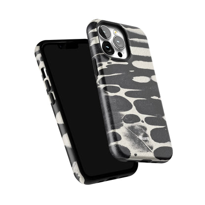 Noir Abstract iPhone Case gallery - Iphone_13_Pro_6