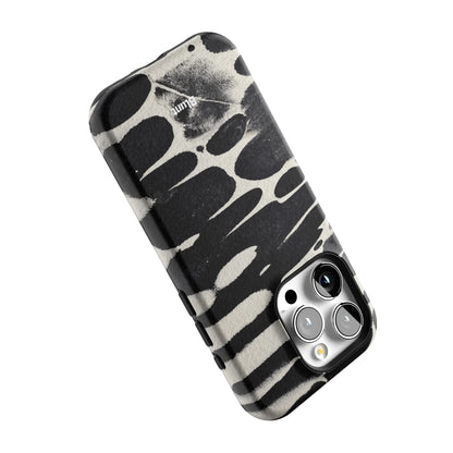 Noir Abstract iPhone Case gallery - Iphone_15_Pro_5