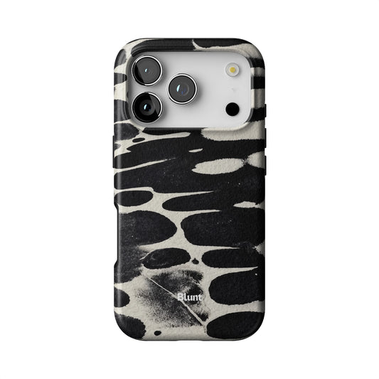 Noir Abstract iPhone Case gallery - Iphone_17_Pro_1