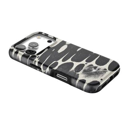 Noir Abstract iPhone Case gallery - Iphone_17_Pro_2
