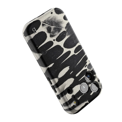 noir-abstract-statement-iphone-case-Iphone_18_Pro_5.jpg