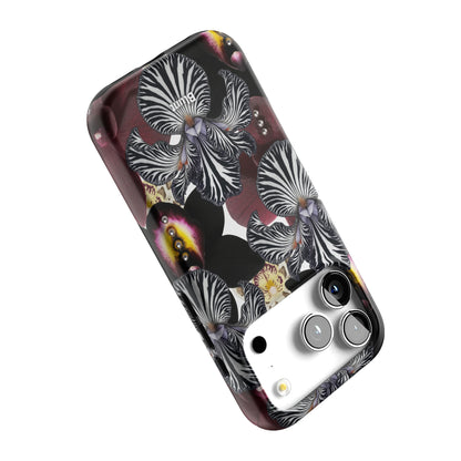 Noir Garden iPhone Case gallery - Iphone_17_Pro_5