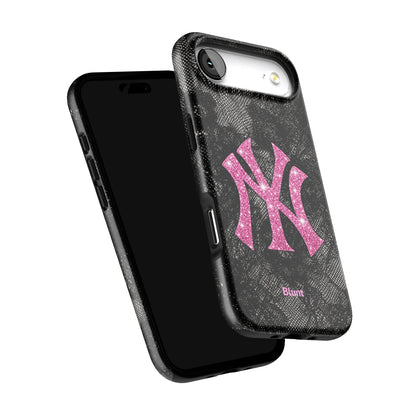 NYC Muse iPhone Case gallery - Iphone_17_Air_6
