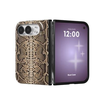 rattler-iphone-case iPhone 18 Duo case, view 3