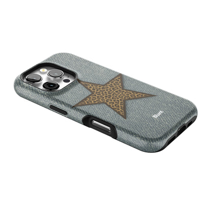 Reese iPhone Case gallery - Iphone_16_Pro_2