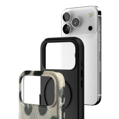Saber iPhone Case gallery - Iphone_17_Pro_3