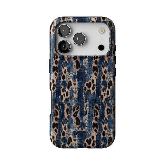 Savage Distress iPhone Case gallery - Iphone_17_Pro_1