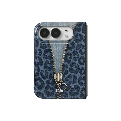 savage-indigo-iphone-case iPhone 18 Duo case, view 2